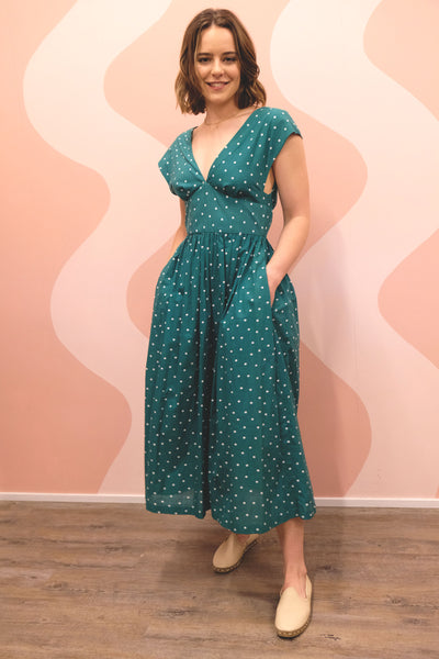 50s Inspired Penny Arcade Fit & Flare Tea Dress With Plunging V neck In Forrest Green Polka Dot