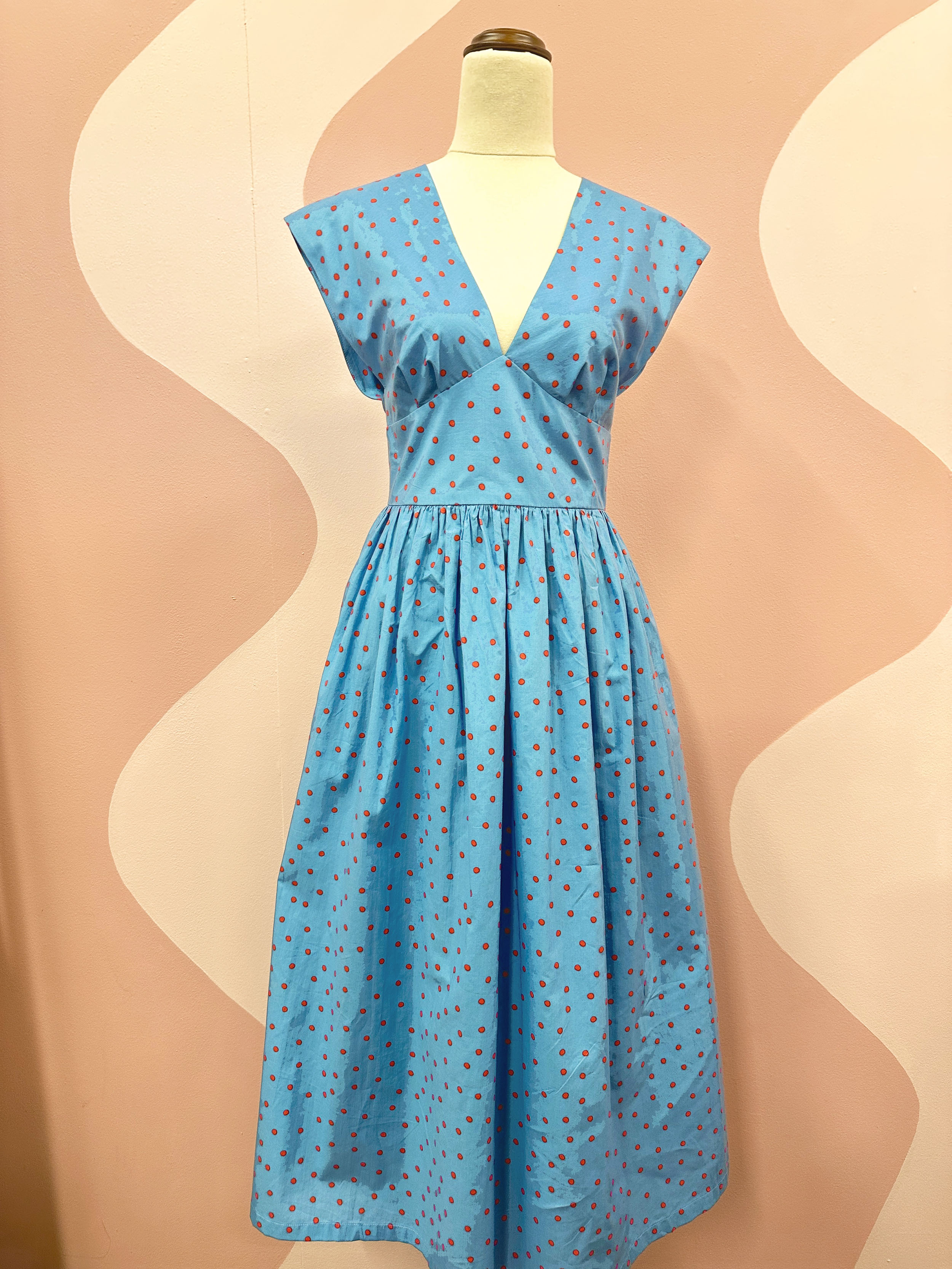 50s Inspired Penny Arcade Fit & Flare Tea Dress With Plunging V neck In Blue Red Polka Dot